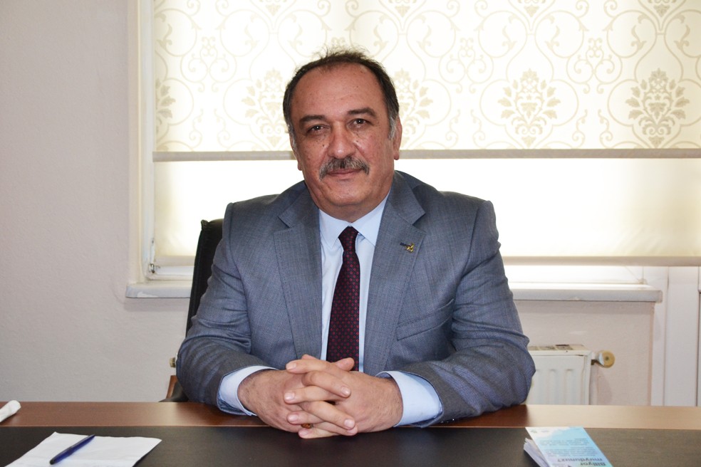 MHP’den Ramazan’da 800 aileye alışveriş kartı 