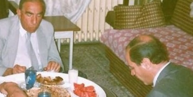 MHP'den Tuğrul Türkeş'e fotoğraflı gönderme