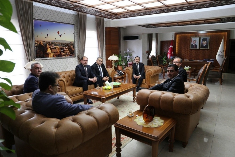 MHP’li Belde Belediye Başkanları, Vali Aktaş’ı ziyaret etti 