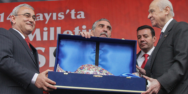 MHP'li belediye başkan adayından seçimlere sayılı günler kala büyük skandal