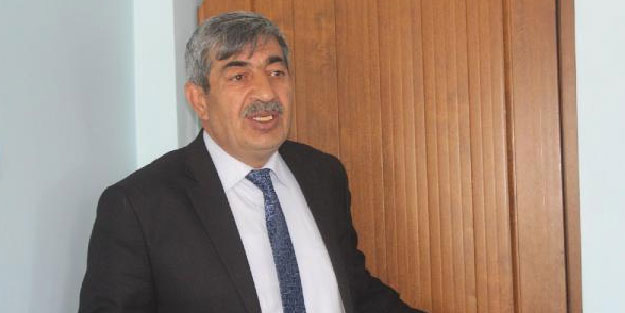 MHP'li Başkan, makam odasının kapısını söktü