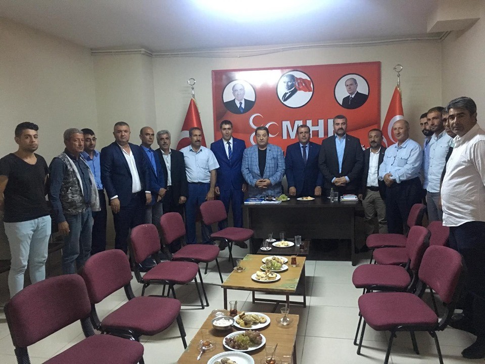 MHP’nin ilçe ziyaretleri sürüyor 