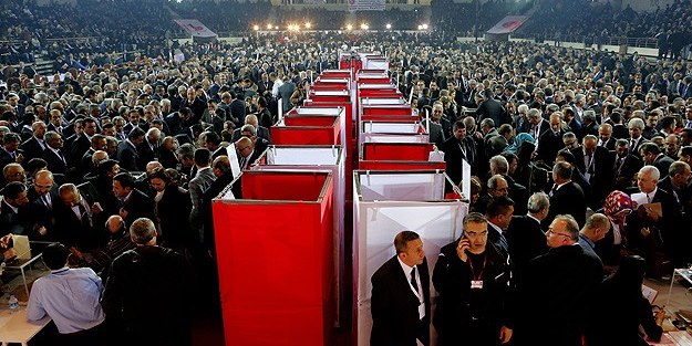 MHP'nin MYK'sı yarı yarıya değişti