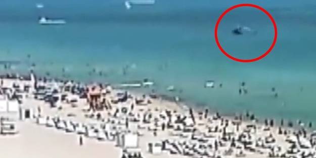 Miami'de bir plaja helikopter düştü!