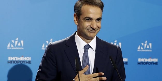 Miçotakis ülkesini ABD'ye kiraya verdi