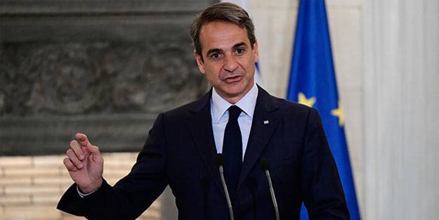 Miçotakis'i yerin dibine sokan muhabir Yunanistan’dan ayrılmak zorunda kaldı