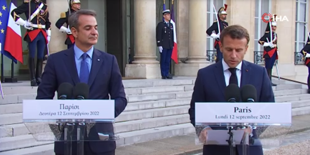 Miçotakis'in görüntüsü olay oldu! 'Altımızı mı oyuyor?' bakışı