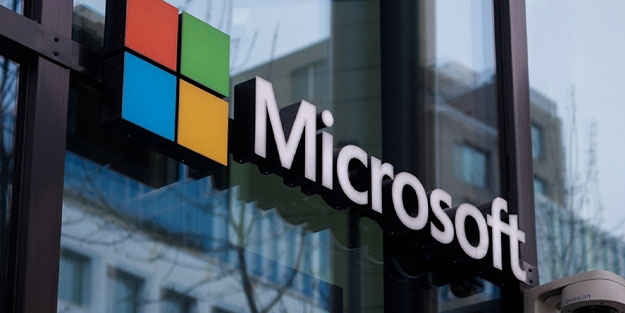 Microsoft, patronların maaşlarını kesecek