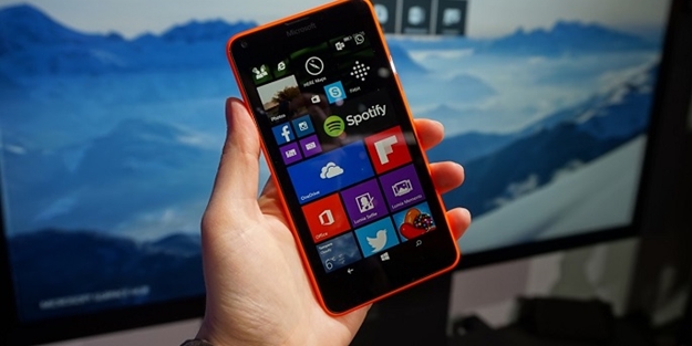 Microsoft, Windows 10 Mobile güncellemesini başlattı