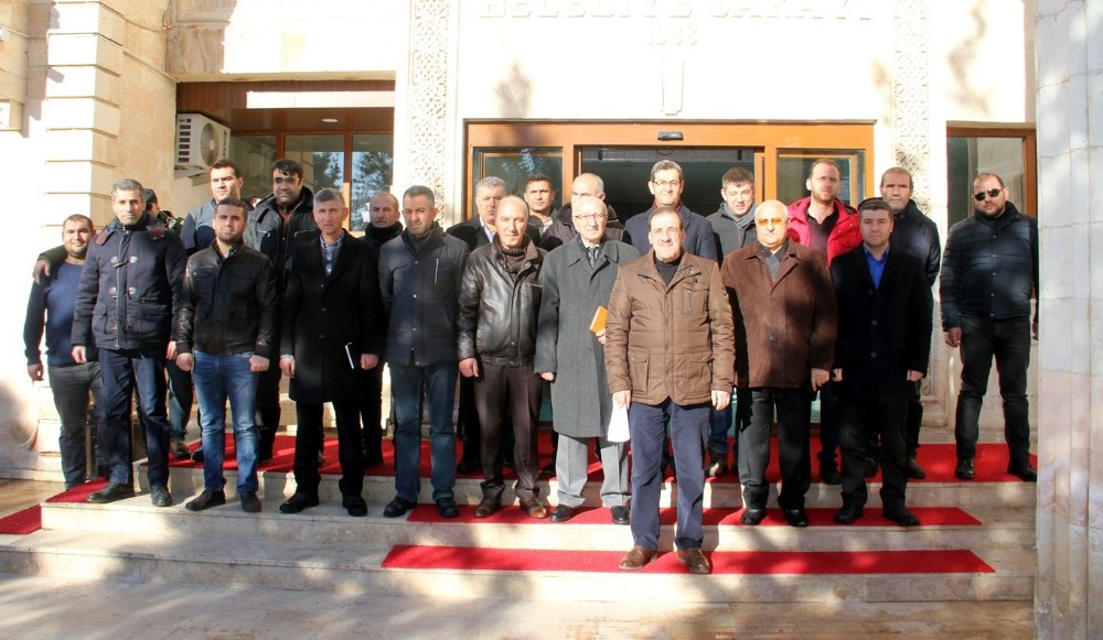 Midyat’ta depremzedelere yardım seferberliği 