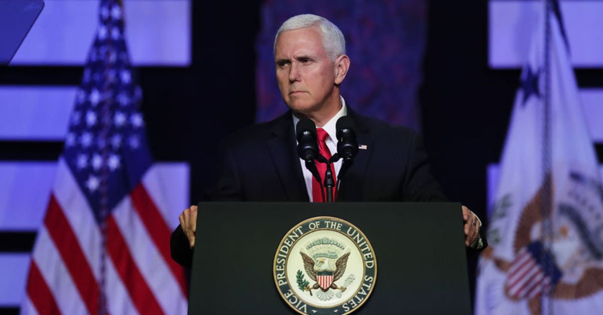 Mike Pence'den Venezuela flaş açıklaması!