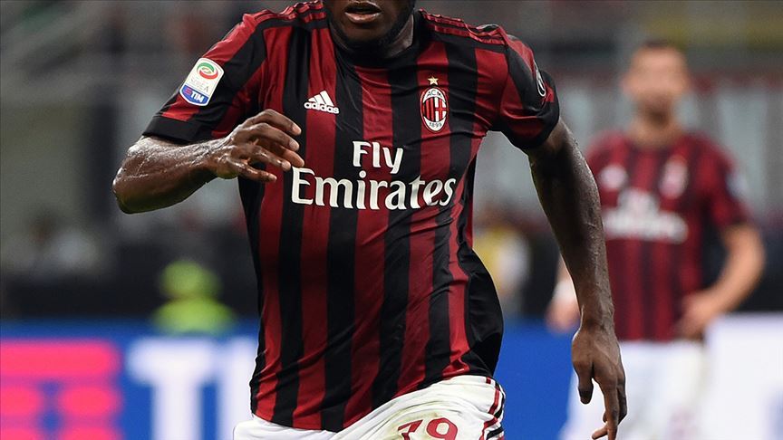 Milan, Lyon'dan Kalulu'yu kadrosuna kattı