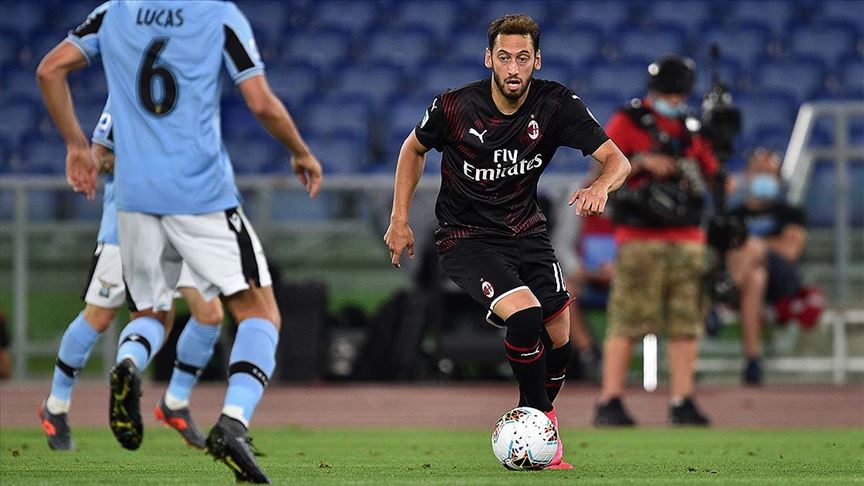 Milan'dan şampiyonluk mücadelesi veren Lazio'ya ağır darbe