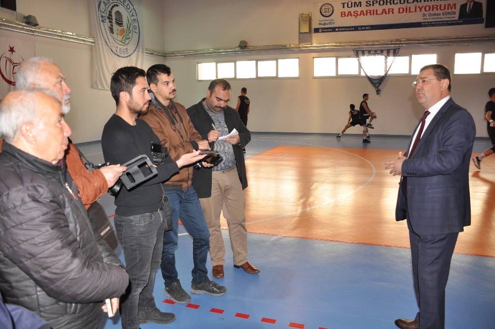 Milas Belediyespor l+iderlik maçına çıkıyor 