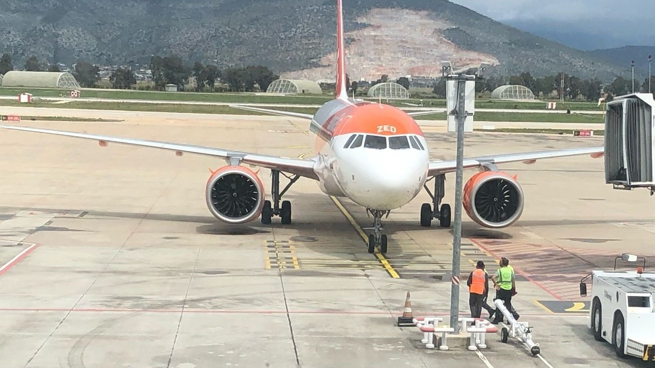 Milas-Bodrum Havalimanı, sezonun ilk dış hat uçuşlarını karşıladı