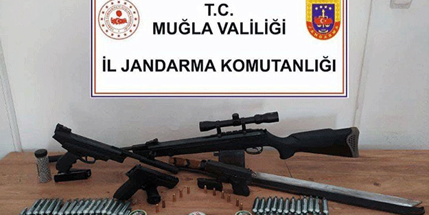 Milas’ta çok sayıda silah ele geçirildi