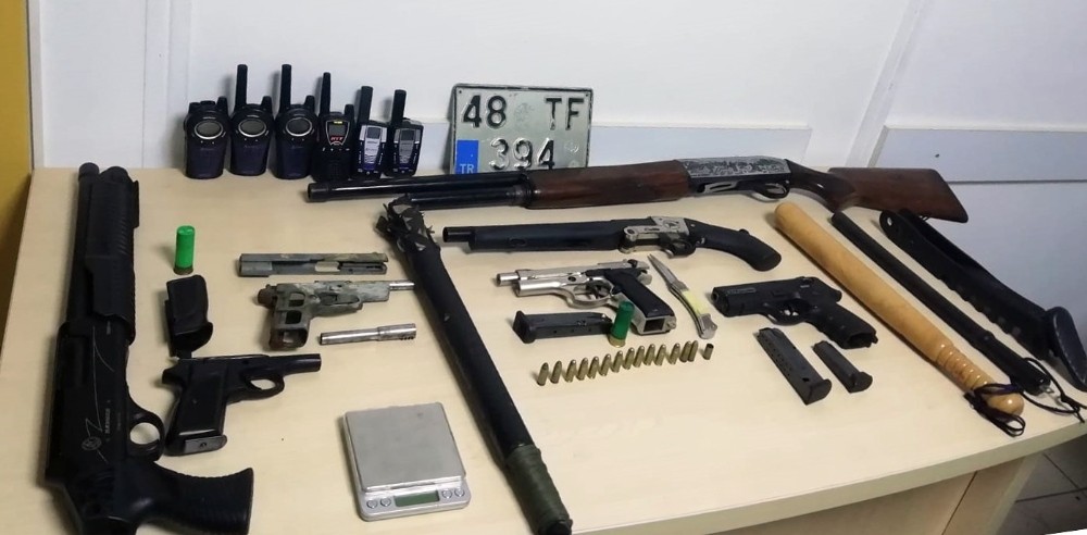 Milas’ta hırsızlık operasyonu; 2 gözaltı 