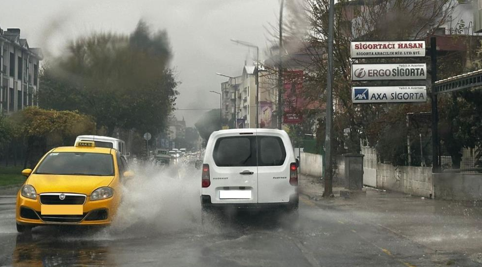 Milas’ta sağanak yağış