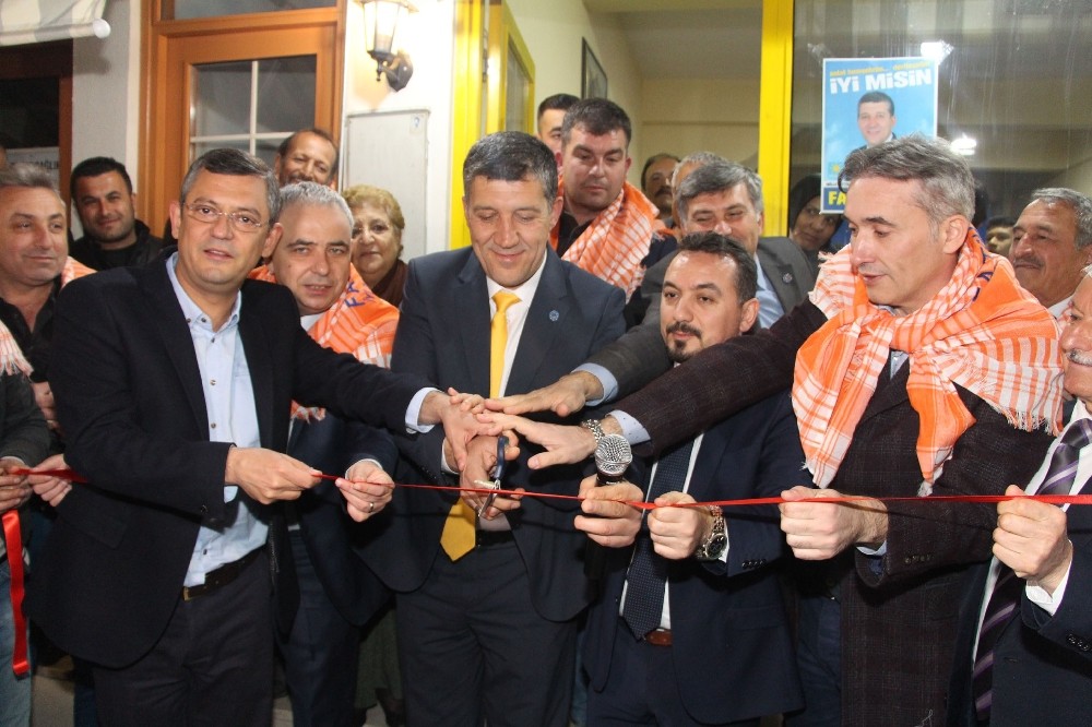 Millet İttifakı adayı Şıktalı’dan miting havasında seçim bürosu açılışı 