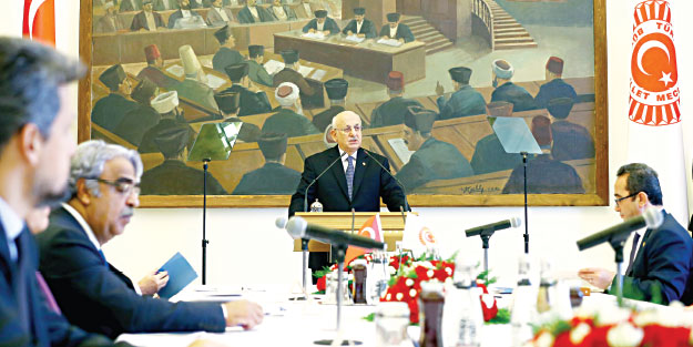 Millet yeni anayasa bekliyor