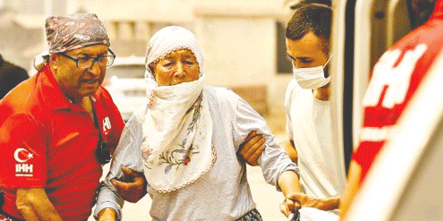 Milletin evlatları yaraları sarıyor