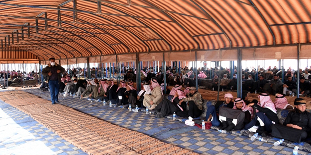 Suriyeli aşiretler terör örgütüne karşı ayaklandı