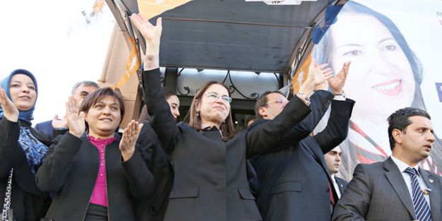 ‘Milletin ve ümmetin hizmetkârıyız’