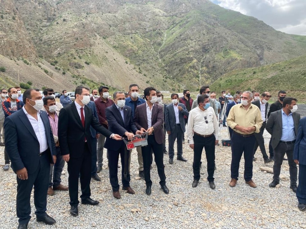 Milletvekili Arvas, Çatak Sanayi Sitesinin temel atma törenine katıldı 