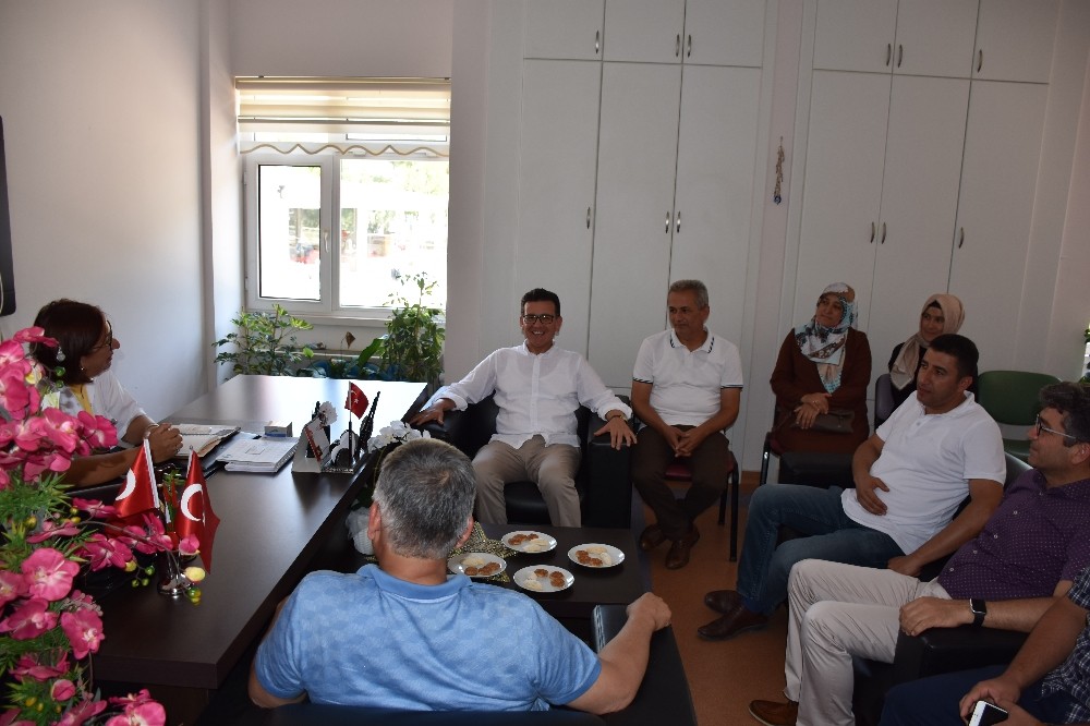 Milletvekili Atay Uslu’nun Kumluca temasları 