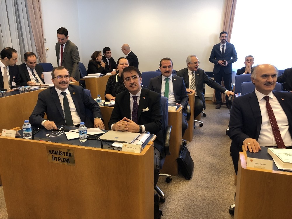 Milletvekili Aydemir yasa değişiklik tekfini sundu 