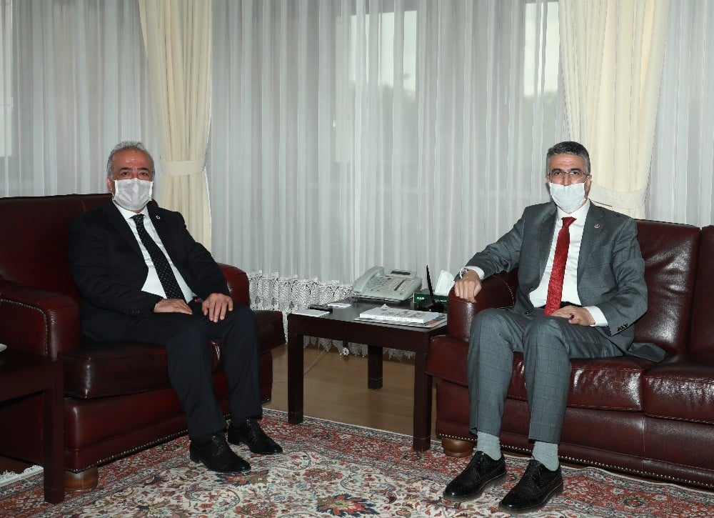 Milletvekili Aydın’dan Rektör Çomaklı’ya ziyaret 