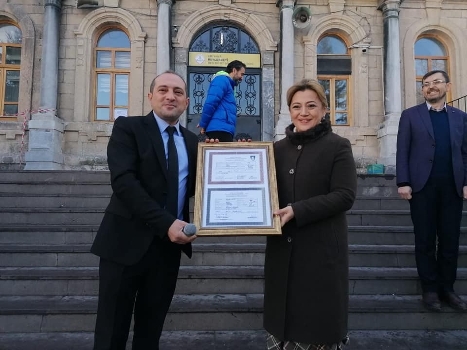 Milletvekili Ceyda Çetin Erenler’e diploma sürprizi 