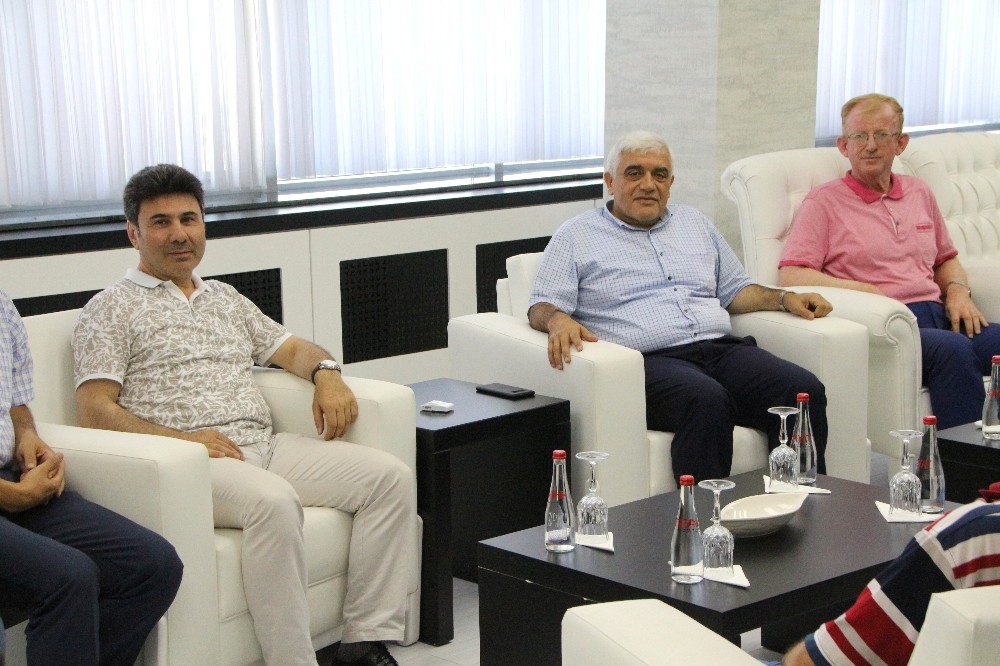 Milletvekili Dülger Rektör Karacoşkun’la bir araya geldi 