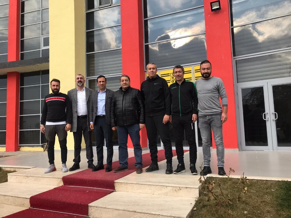 Milletvekili Fendoğlu’ndan Yeni Malatyaspor’a moral ziyareti 