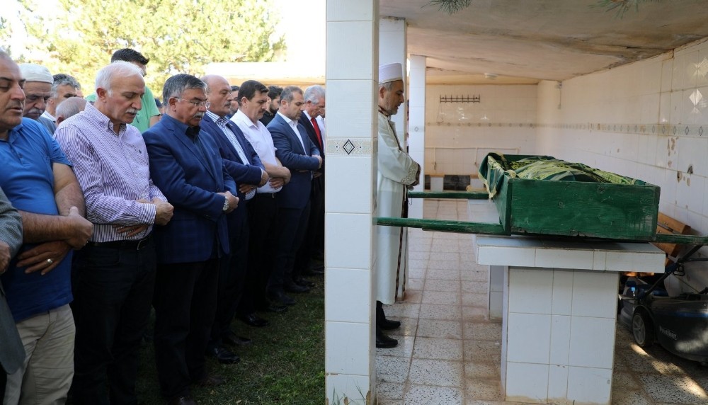Milletvekili Karaman’ın acı günü 