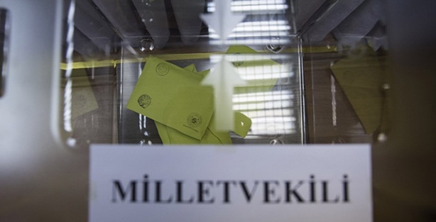 Milletvekili listeleri yarın YSK'ya teslim edilecek