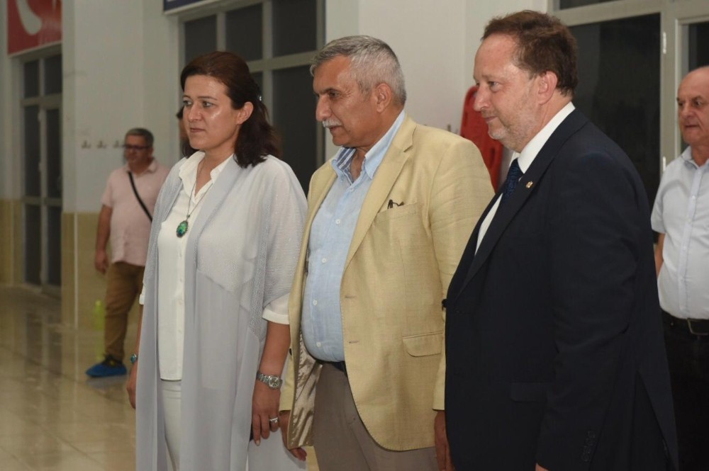 Milletvekili Subaşı Karesi’de ziyaret ve incelemelerde bulundu 