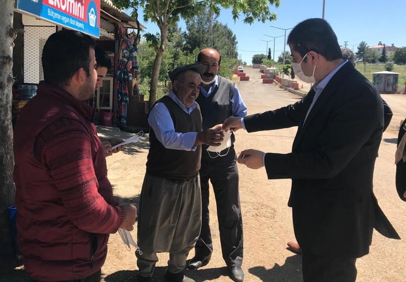 Milletvekili Tutdere, halk ile bir araya gelmeye devam ediyor 