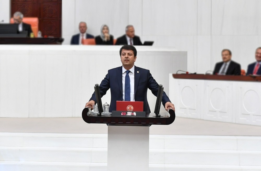 Milletvekili Tutdere meclisin divan katipliğine seçildi 