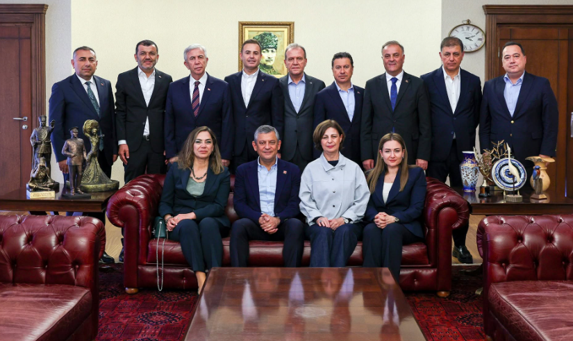 CHP Milletvekilleri Yeni Parti’ye geçecek! Peki ya belediye başkanları? Ali Karahasanoğlu’ndan çarpıcı analiz