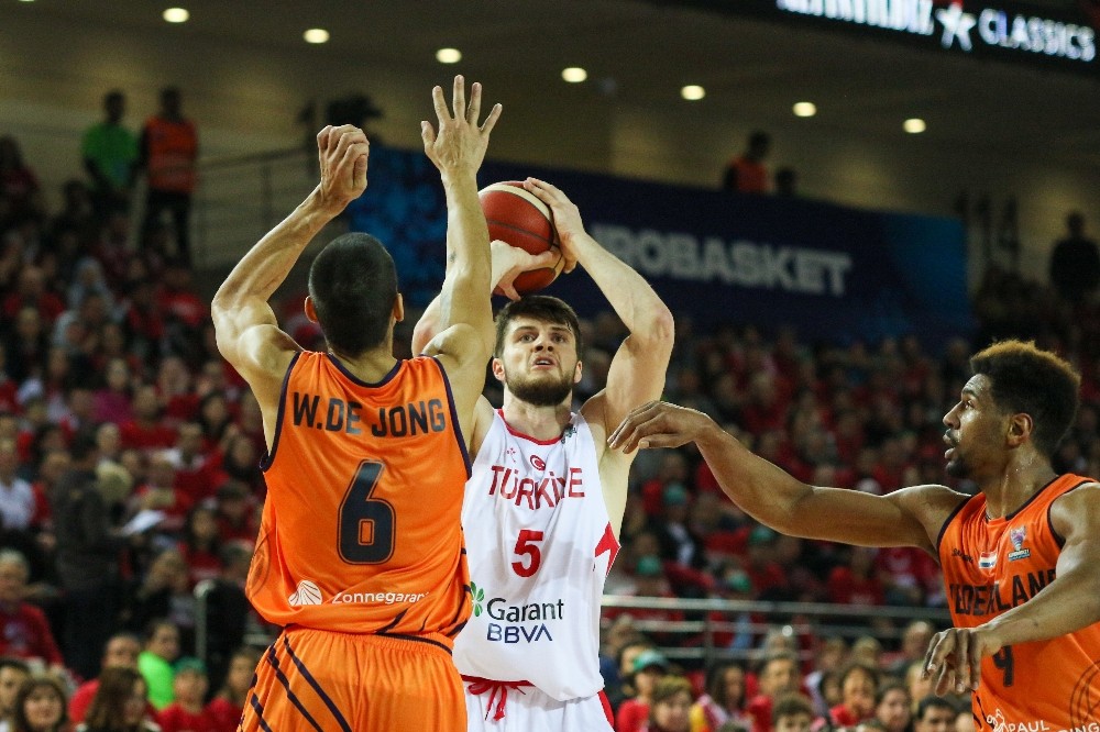 Milli Basketbolcu Birsen: 