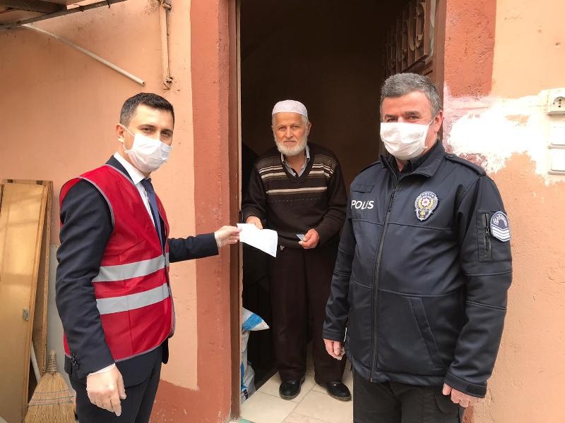 ‘Milli Dayanışma Kampanyası’na emeklilerden destek 