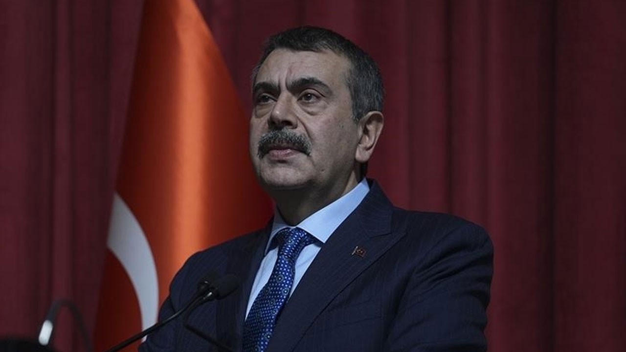 Milli Eğitim Bakanı açıkladı: Bunları yapan okulları bize şikayet edin