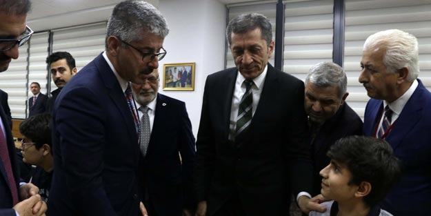 Milli Eğitim Bakanı Ziya Selçuk Kayseri'de öğrencilerle buluştu