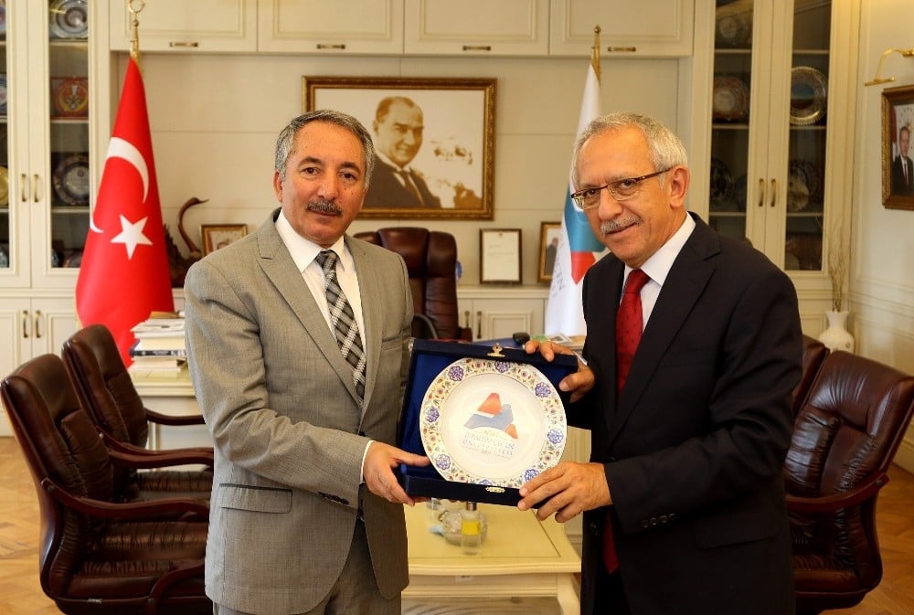 Milli Eğitim Bakanlığı Özel Eğitim ve Rehberlik Genel Müdürü Bilgili’den Rektör Karabulut’a ziyaret 
