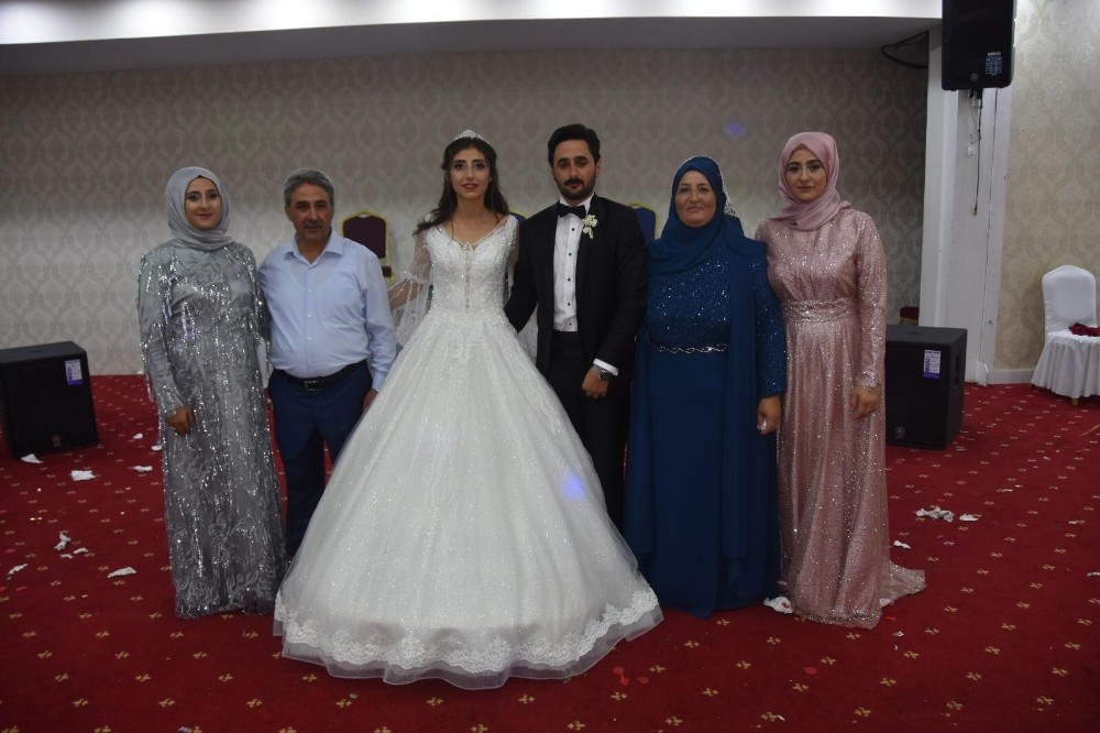 Milli Eğitim Müdür Yardımcısı Güven’in mutlu günü 