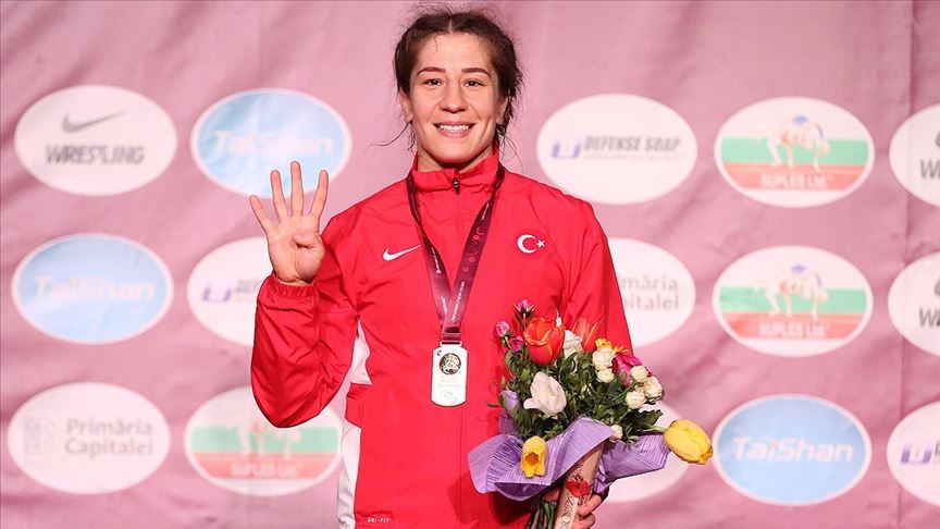 Milli güreşçi Yasemin Adar, 4. kez Avrupa şampiyonu 