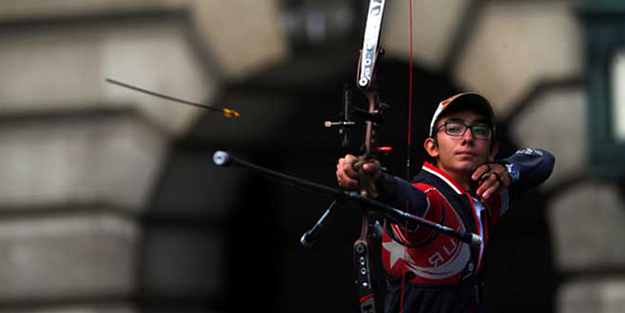 Milli gururumuz Mete Gazoz'dan yeni rekor!