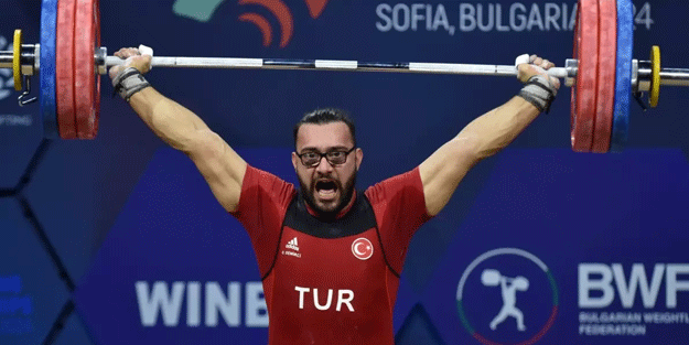 Milli haltercimiz Onur Demirci'den Avrupa ikinciliği!