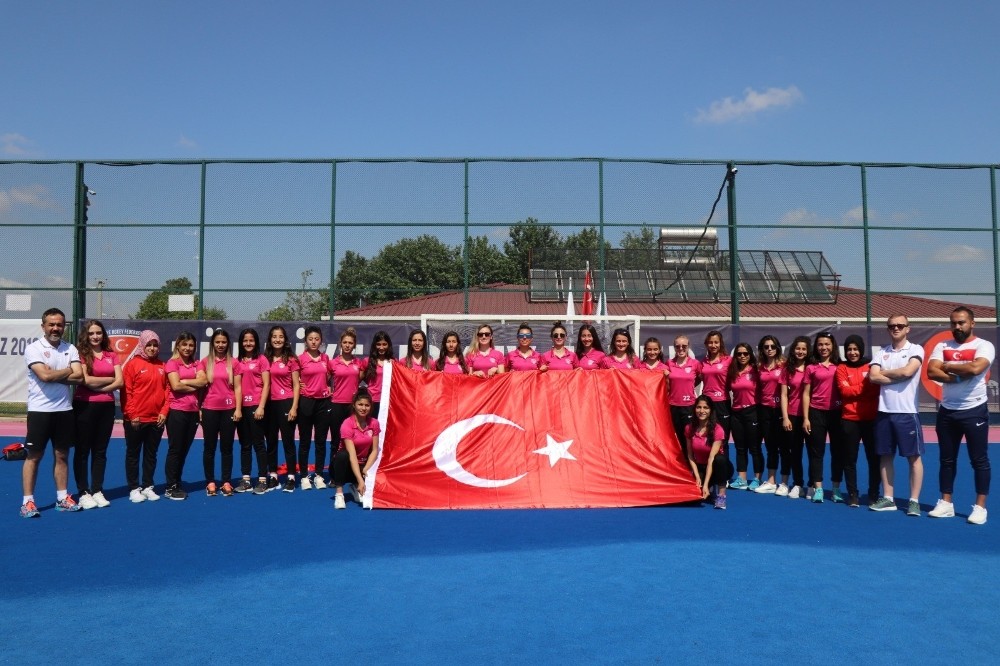 Milli hokeycilerden 19 Mayıs’ta 